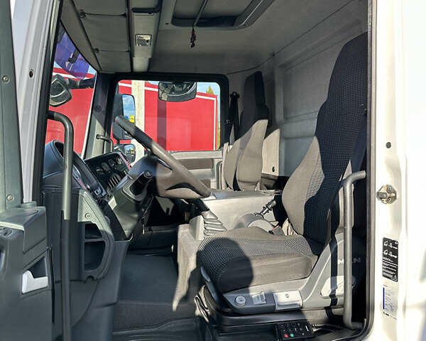 МАН TGL, об'ємом двигуна 4.6 л та пробігом 368 тис. км за 18850 $, фото 31 на Automoto.ua