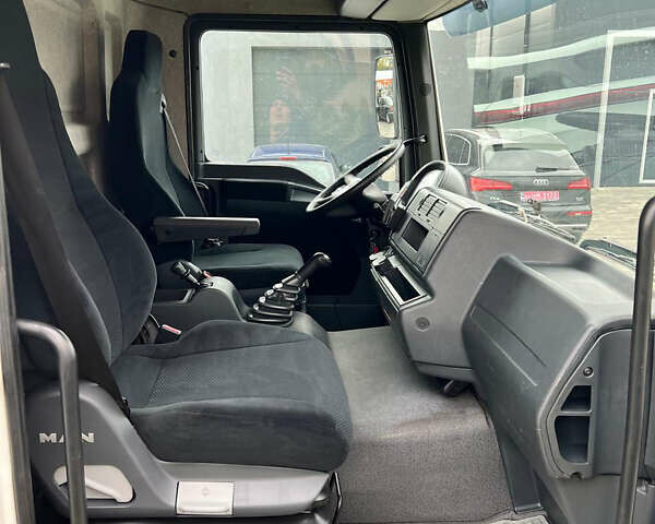 МАН ТГЛ, объемом двигателя 4.6 л и пробегом 580 тыс. км за 30500 $, фото 10 на Automoto.ua