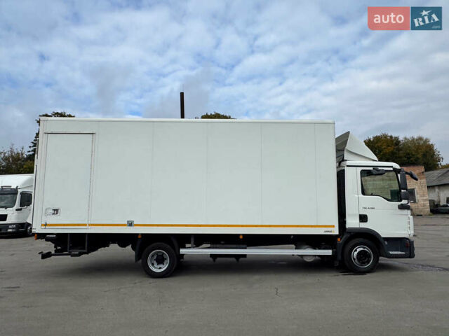 МАН ТГЛ, объемом двигателя 4.6 л и пробегом 406 тыс. км за 27900 $, фото 11 на Automoto.ua