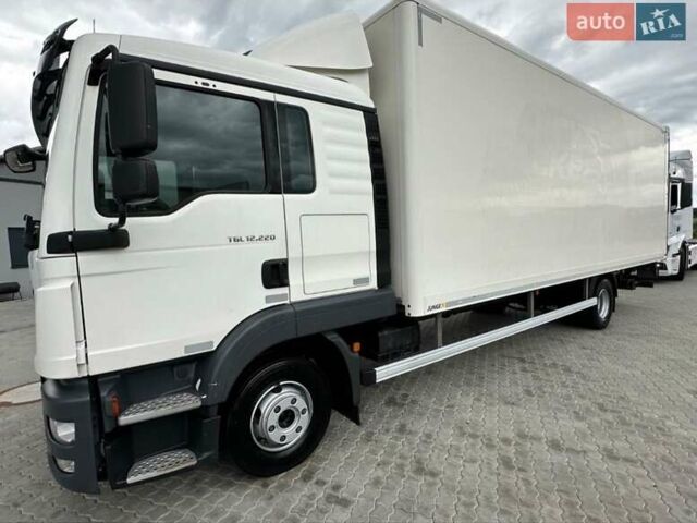 МАН ТГЛ, объемом двигателя 0 л и пробегом 250 тыс. км за 76867 $, фото 1 на Automoto.ua