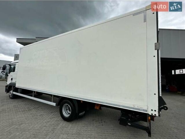 МАН ТГЛ, объемом двигателя 0 л и пробегом 250 тыс. км за 76867 $, фото 2 на Automoto.ua