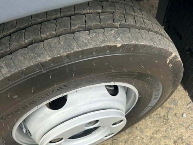 МАН ТГЛ, объемом двигателя 0 л и пробегом 438 тыс. км за 35900 $, фото 9 на Automoto.ua