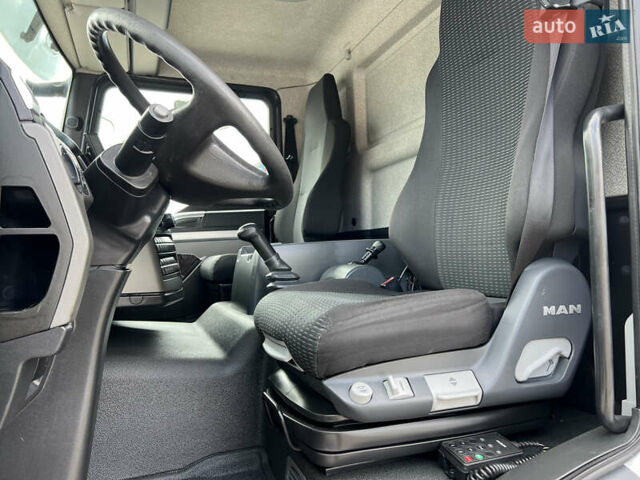 МАН ТГЛ, объемом двигателя 4.6 л и пробегом 502 тыс. км за 39900 $, фото 21 на Automoto.ua