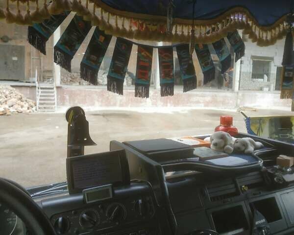 Желтый МАН ТГЛ, объемом двигателя 4.58 л и пробегом 781 тыс. км за 20000 $, фото 10 на Automoto.ua