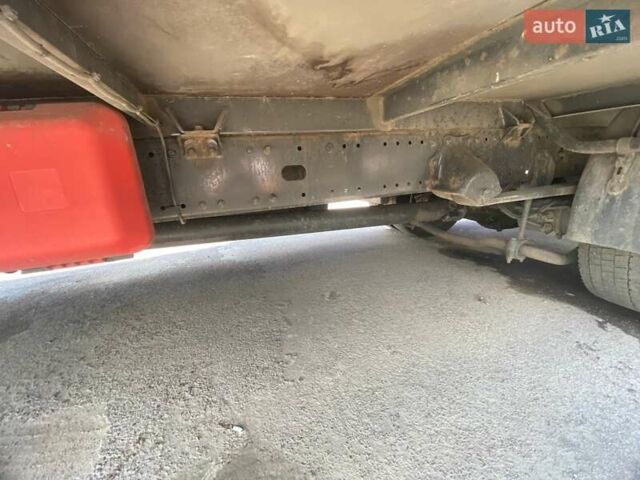 Желтый МАН ТГЛ, объемом двигателя 4.58 л и пробегом 910 тыс. км за 33000 $, фото 16 на Automoto.ua