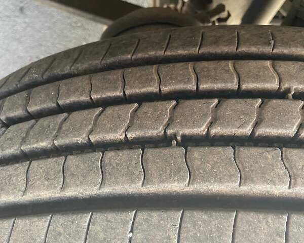 Желтый МАН ТГЛ, объемом двигателя 4.58 л и пробегом 910 тыс. км за 33000 $, фото 10 на Automoto.ua