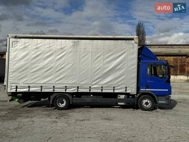 Синий МАН ТГЛ, объемом двигателя 0 л и пробегом 140 тыс. км за 35695 $, фото 4 на Automoto.ua