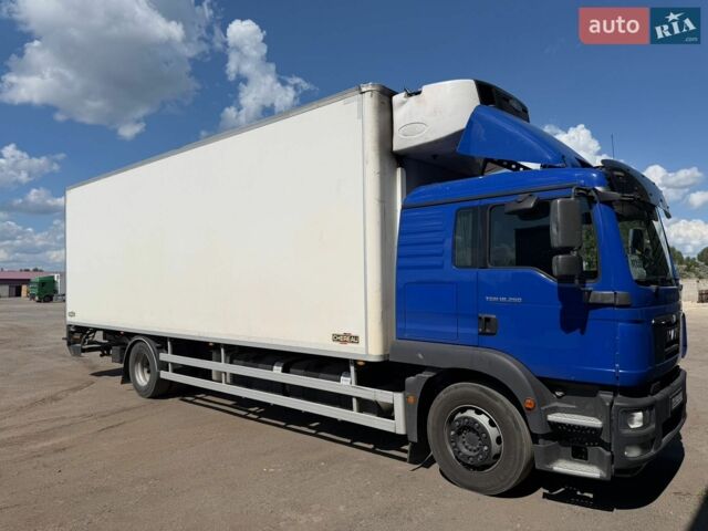 Синий МАН ТГМ, объемом двигателя 6.87 л и пробегом 370 тыс. км за 52100 $, фото 2 на Automoto.ua