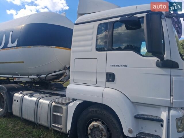 Белый МАН ТГС, объемом двигателя 0 л и пробегом 200 тыс. км за 15000 $, фото 1 на Automoto.ua