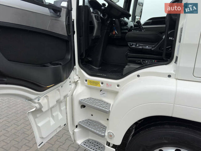 Белый МАН ТГС, объемом двигателя 10.5 л и пробегом 536 тыс. км за 20912 $, фото 23 на Automoto.ua