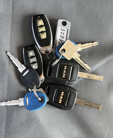 Жовтий МАН TGS, об'ємом двигуна 12.42 л та пробігом 770 тис. км за 27000 $, фото 60 на Automoto.ua