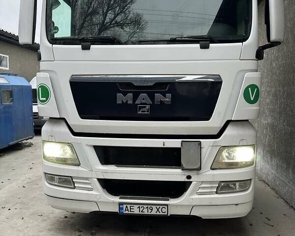 Белый МАН ТГХ 18.440, объемом двигателя 10.5 л и пробегом 922 тыс. км за 19000 $, фото 1 на Automoto.ua