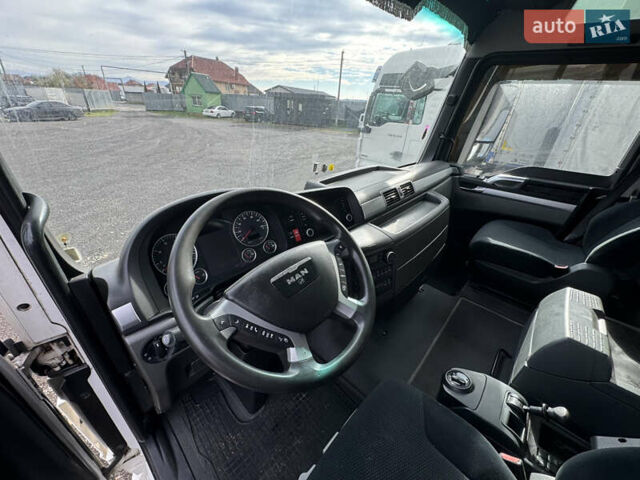 Белый МАН ТГХ 18.440, объемом двигателя 12.8 л и пробегом 1000 тыс. км за 13000 $, фото 4 на Automoto.ua