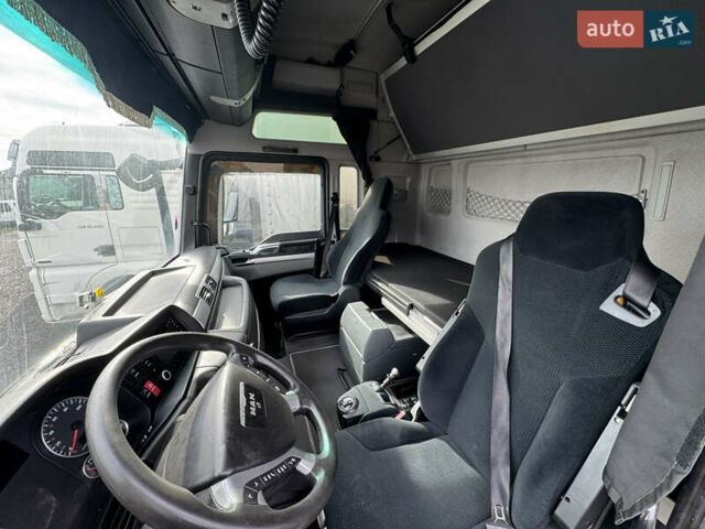 Белый МАН ТГХ 18.440, объемом двигателя 12.8 л и пробегом 1000 тыс. км за 13000 $, фото 5 на Automoto.ua