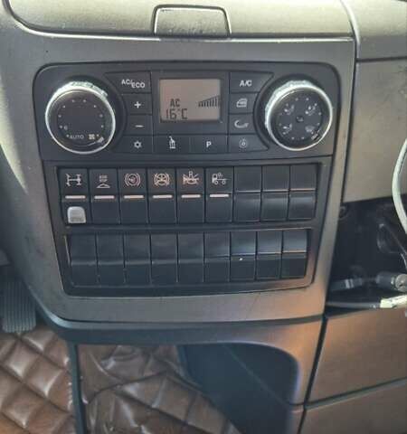 Белый МАН ТГХ 18.440, объемом двигателя 12.82 л и пробегом 660 тыс. км за 27000 $, фото 5 на Automoto.ua