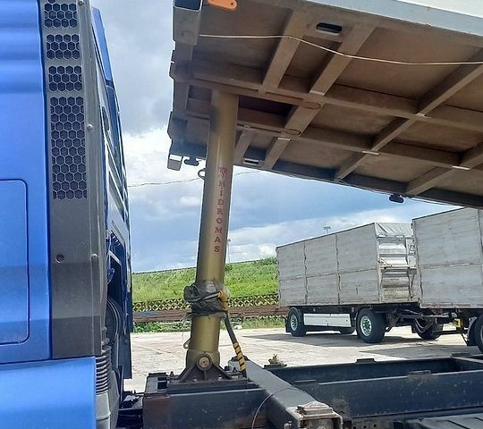 Синій МАН ТГХ 18.440, об'ємом двигуна 0 л та пробігом 1000 тис. км за 33000 $, фото 4 на Automoto.ua