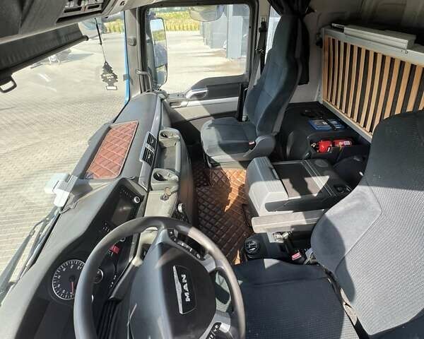 Синий МАН ТГХ 18.440, объемом двигателя 10.5 л и пробегом 850 тыс. км за 19500 $, фото 8 на Automoto.ua