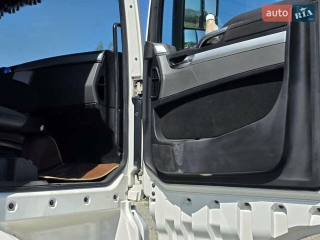 Белый МАН ТГКС, объемом двигателя 12.42 л и пробегом 950 тыс. км за 24999 $, фото 32 на Automoto.ua