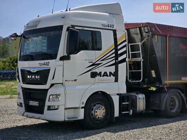 Белый МАН ТГКС, объемом двигателя 12.42 л и пробегом 950 тыс. км за 24999 $, фото 2 на Automoto.ua