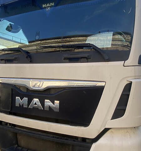 Белый МАН ТГКС, объемом двигателя 12.42 л и пробегом 796 тыс. км за 45000 $, фото 2 на Automoto.ua