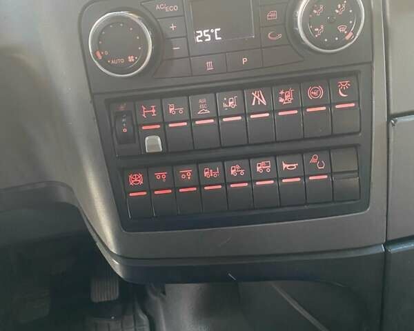 Белый МАН ТГКС, объемом двигателя 12.42 л и пробегом 796 тыс. км за 45000 $, фото 37 на Automoto.ua