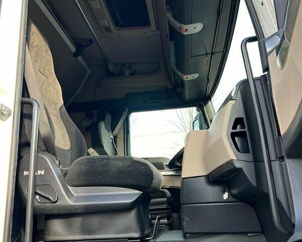 Белый МАН ТГКС, объемом двигателя 12.5 л и пробегом 529 тыс. км за 59002 $, фото 8 на Automoto.ua
