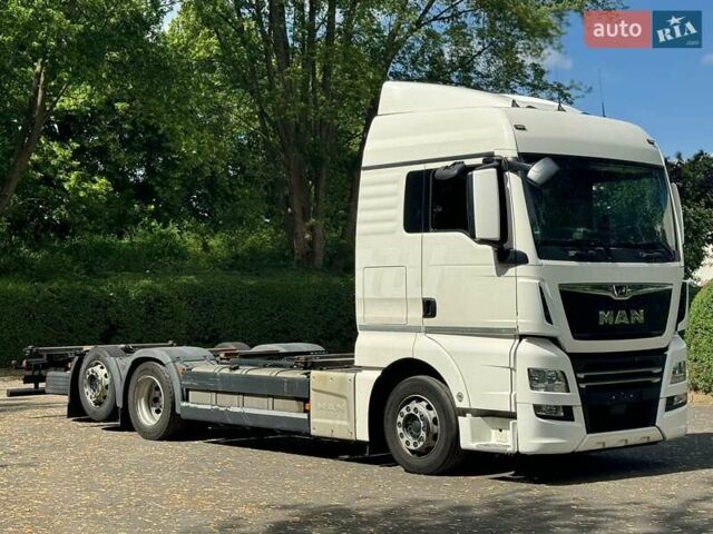 Белый МАН ТГКС, объемом двигателя 12.5 л и пробегом 648 тыс. км за 57500 $, фото 3 на Automoto.ua