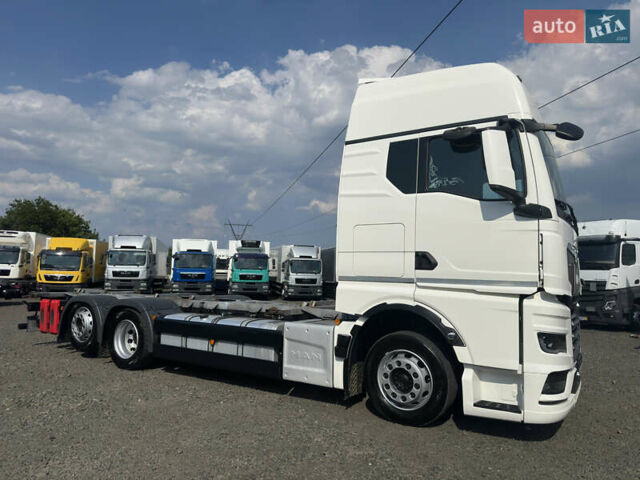 Белый МАН ТГКС, объемом двигателя 12.5 л и пробегом 640 тыс. км за 71900 $, фото 4 на Automoto.ua