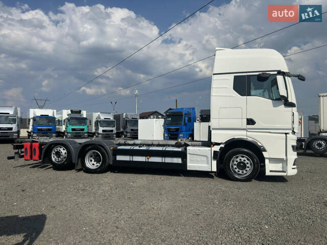 Белый МАН ТГКС, объемом двигателя 12.5 л и пробегом 640 тыс. км за 71900 $, фото 5 на Automoto.ua