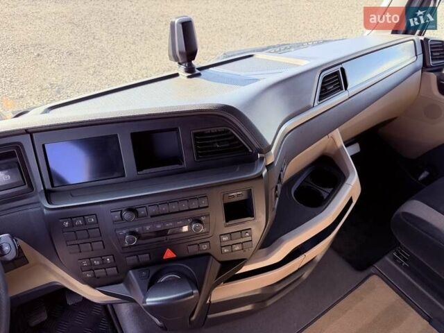 Білий МАН ТГКС, об'ємом двигуна 12.5 л та пробігом 681 тис. км за 65900 $, фото 28 на Automoto.ua