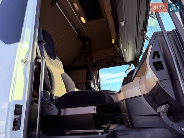 Білий МАН ТГКС, об'ємом двигуна 12.5 л та пробігом 681 тис. км за 65900 $, фото 32 на Automoto.ua