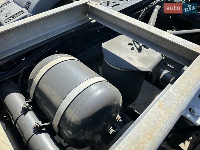 Белый МАН ТГКС, объемом двигателя 0 л и пробегом 549 тыс. км за 83000 $, фото 13 на Automoto.ua