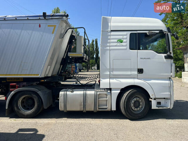 Белый МАН ТГКС, объемом двигателя 10.52 л и пробегом 890 тыс. км за 27000 $, фото 2 на Automoto.ua