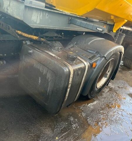 Белый МАН ТГКС, объемом двигателя 10.52 л и пробегом 100 тыс. км за 10700 $, фото 1 на Automoto.ua