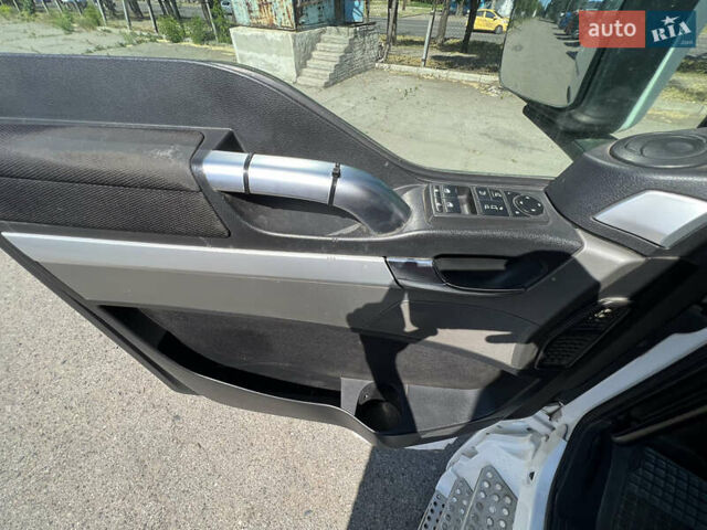Белый МАН ТГКС, объемом двигателя 10.52 л и пробегом 890 тыс. км за 27000 $, фото 10 на Automoto.ua