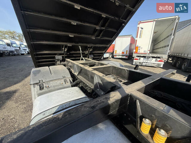 Белый МАН ТГКС, объемом двигателя 10.52 л и пробегом 584 тыс. км за 30999 $, фото 12 на Automoto.ua