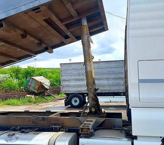Белый МАН ТГКС, объемом двигателя 12.4 л и пробегом 917 тыс. км за 33000 $, фото 2 на Automoto.ua