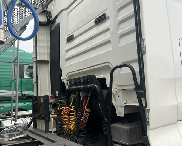 Белый МАН ТГКС, объемом двигателя 10.52 л и пробегом 1000 тыс. км за 38000 $, фото 3 на Automoto.ua