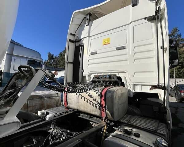 Белый МАН ТГКС, объемом двигателя 12.42 л и пробегом 990 тыс. км за 16000 $, фото 4 на Automoto.ua