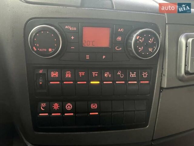 Белый МАН ТГКС, объемом двигателя 10.52 л и пробегом 738 тыс. км за 21800 $, фото 2 на Automoto.ua