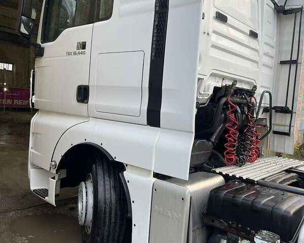 Белый МАН ТГКС, объемом двигателя 10.52 л и пробегом 1 тыс. км за 15500 $, фото 6 на Automoto.ua