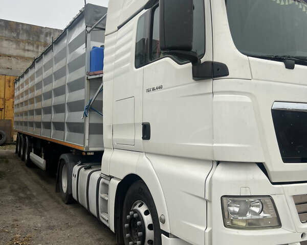Белый МАН ТГКС, объемом двигателя 10.52 л и пробегом 1000 тыс. км за 38000 $, фото 2 на Automoto.ua