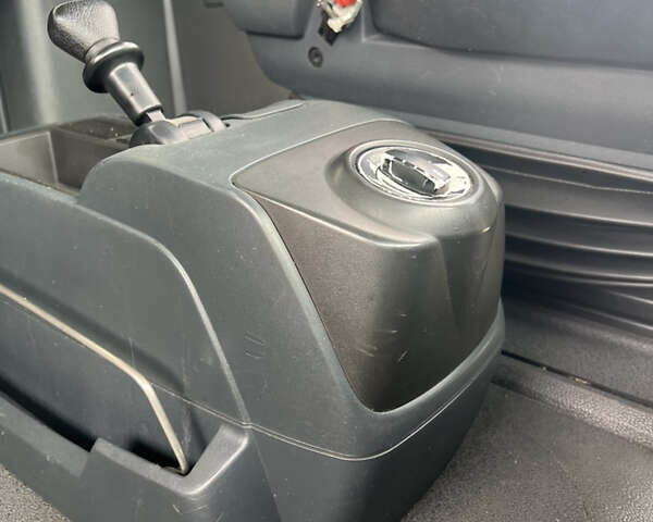 Білий МАН ТГКС, об'ємом двигуна 10.5 л та пробігом 7 тис. км за 18650 $, фото 8 на Automoto.ua