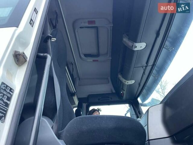 Білий МАН ТГКС, об'ємом двигуна 10.5 л та пробігом 900 тис. км за 17200 $, фото 15 на Automoto.ua