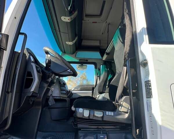 Белый МАН ТГКС, объемом двигателя 10.5 л и пробегом 865 тыс. км за 16900 $, фото 12 на Automoto.ua