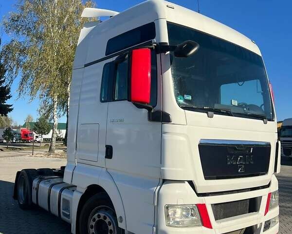 Белый МАН ТГКС, объемом двигателя 10.5 л и пробегом 865 тыс. км за 16900 $, фото 2 на Automoto.ua