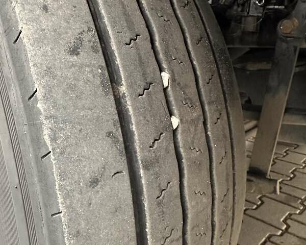 Белый МАН ТГКС, объемом двигателя 10.5 л и пробегом 772 тыс. км за 19550 $, фото 9 на Automoto.ua