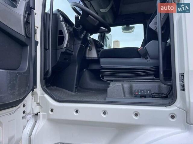 Білий МАН ТГКС, об'ємом двигуна 10.5 л та пробігом 900 тис. км за 18200 $, фото 9 на Automoto.ua
