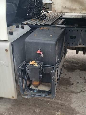 Белый МАН ТГКС, объемом двигателя 12.5 л и пробегом 961 тыс. км за 21000 $, фото 7 на Automoto.ua