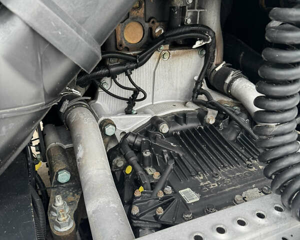 Белый МАН ТГКС, объемом двигателя 10.52 л и пробегом 990 тыс. км за 14900 $, фото 4 на Automoto.ua